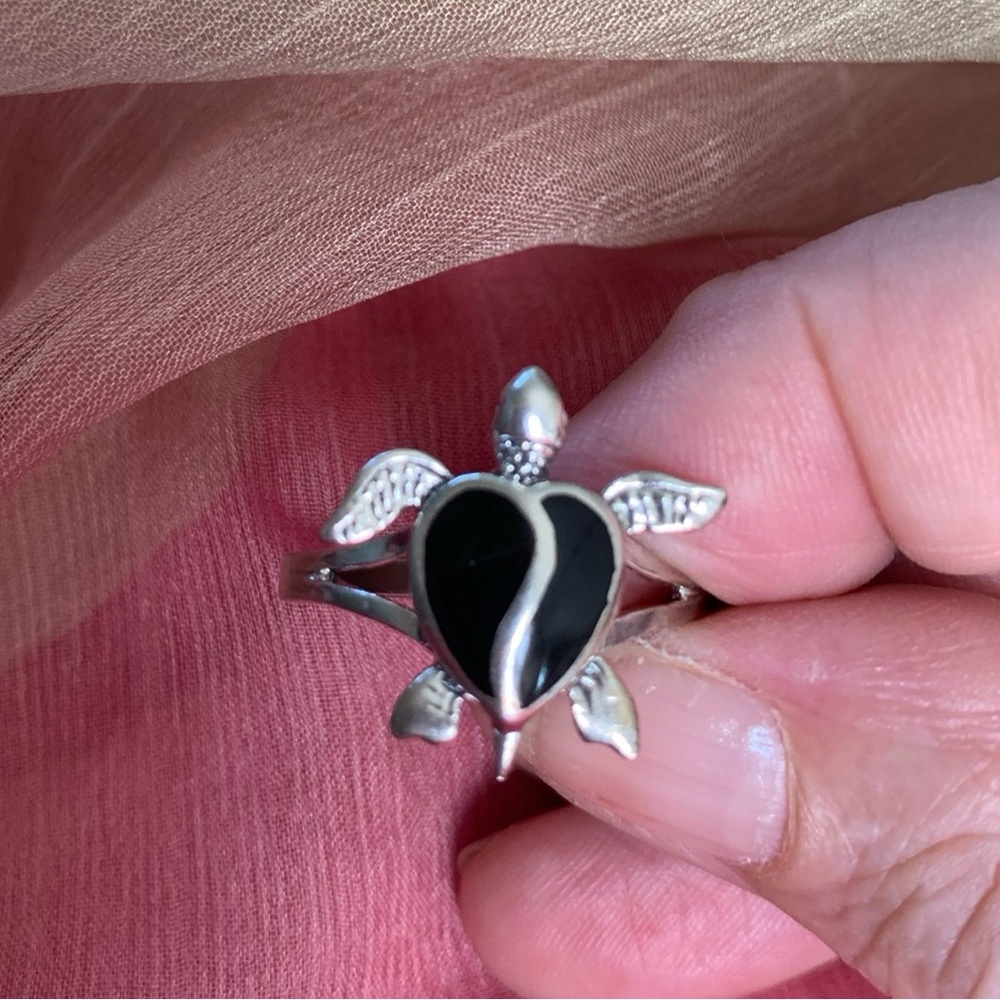 New Sterling  Silver and Onyx Turtle Ring